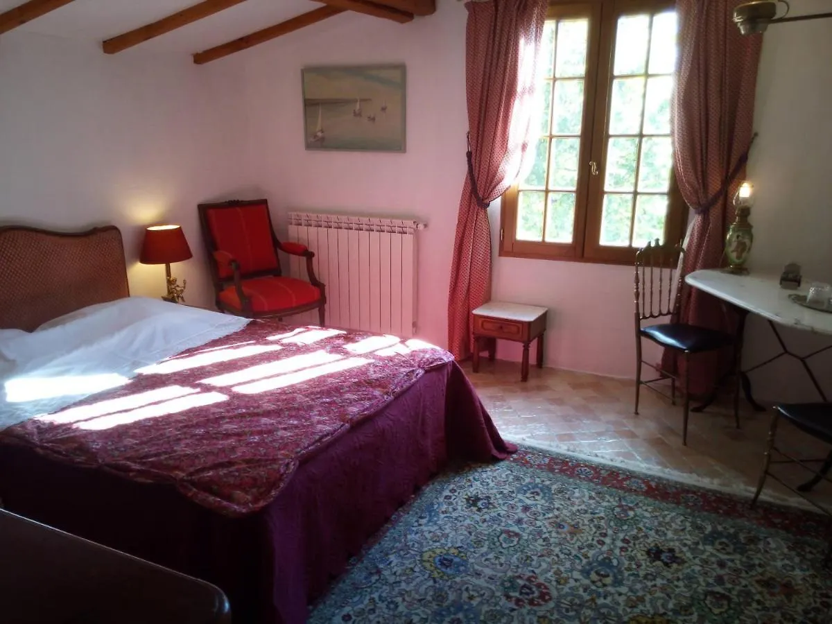 Bed and Breakfast Roubies à Mons  0*, Mons (Var) France
